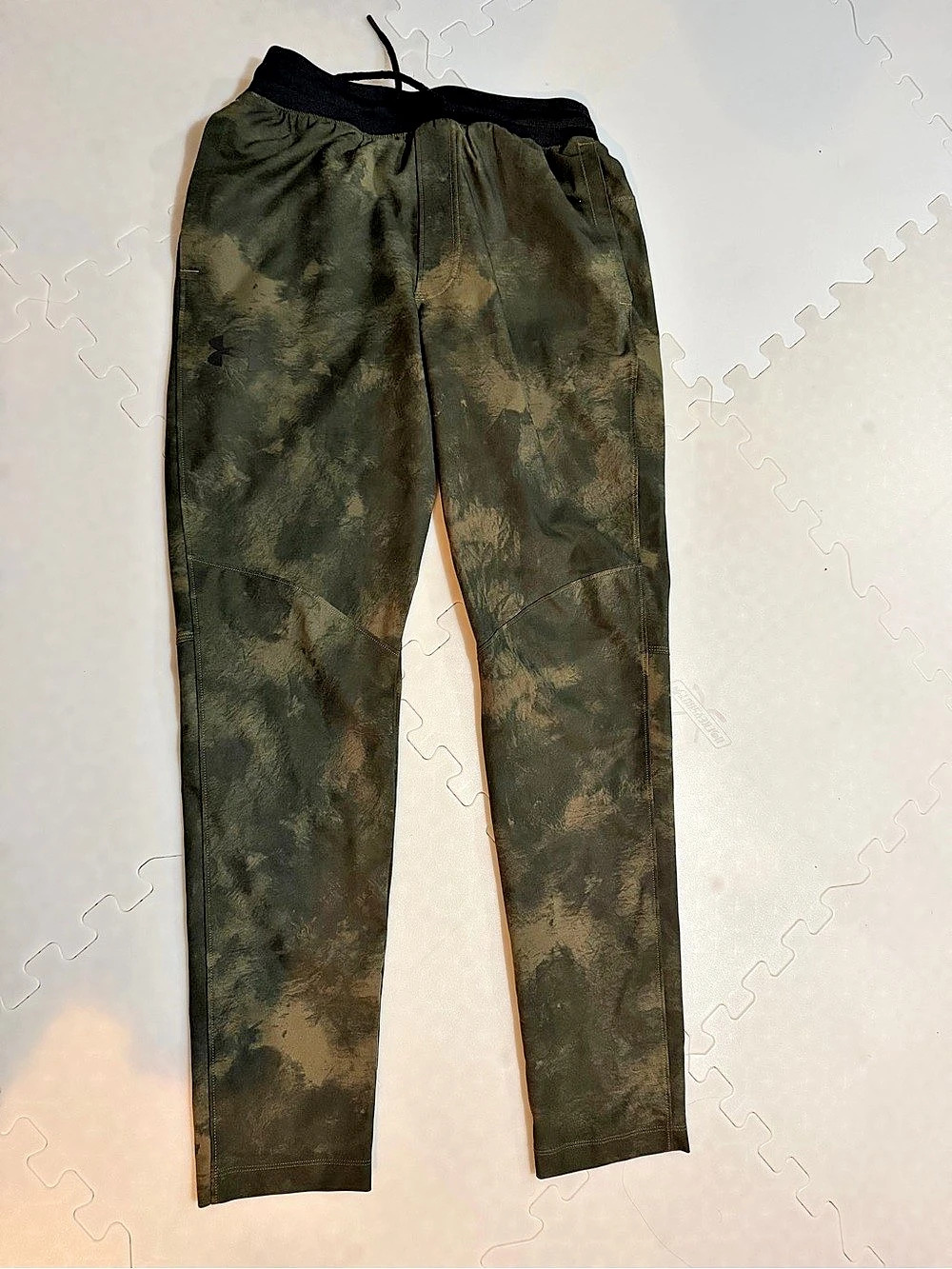Under Armour UA Unstoppable Camo Pants Mens medium